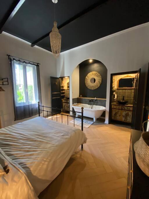 Merveilleuse Maison De Village Maillane Exteriör bild